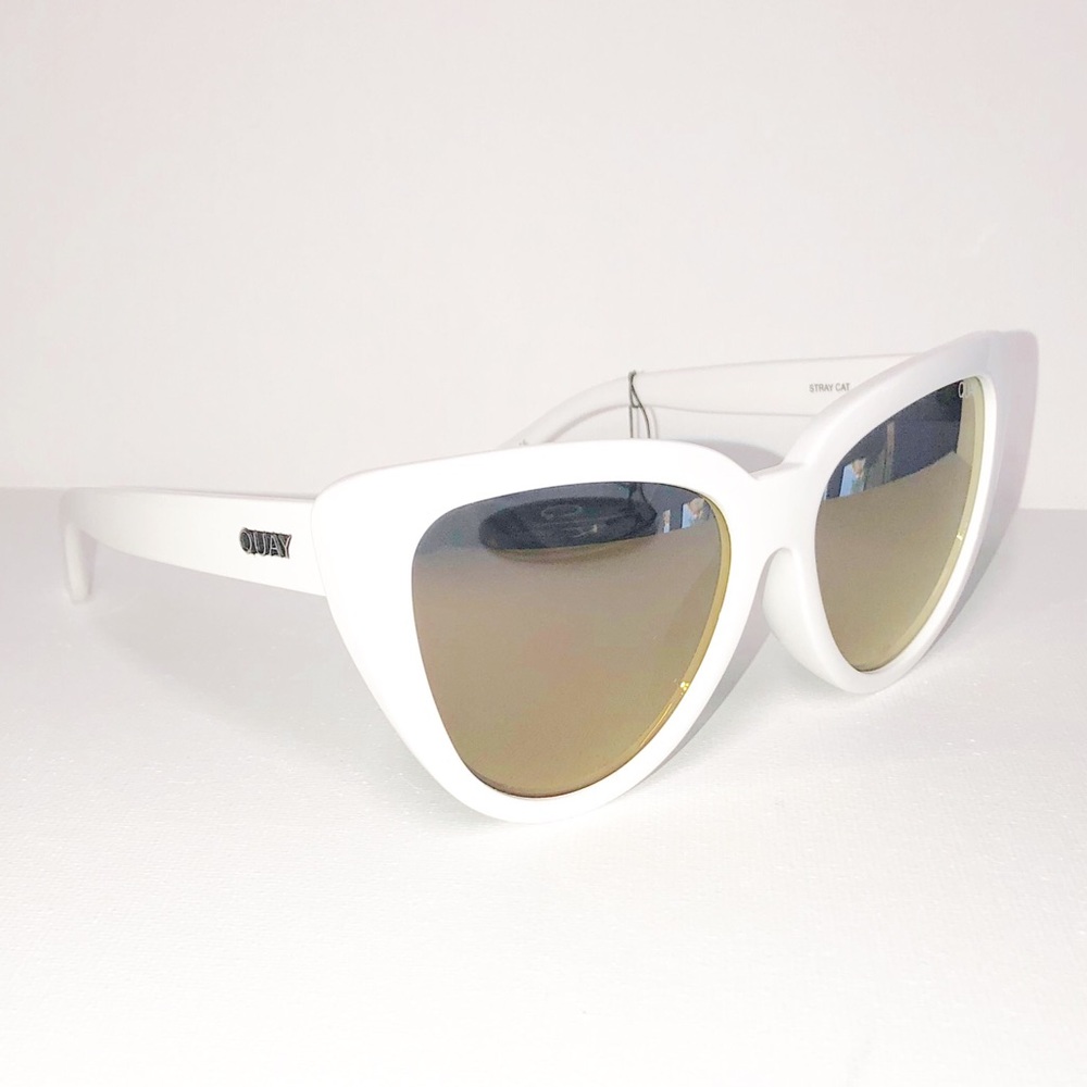 Quay StrayCat White Gold Mirror Smoke Lens Sunnies - Picture 10 of 12